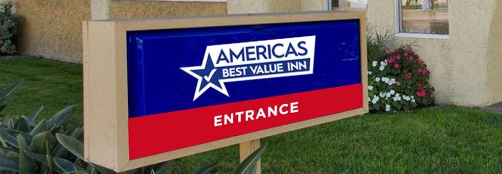 Americas Best Value Inn & Suites פורסית' מראה חיצוני תמונה
